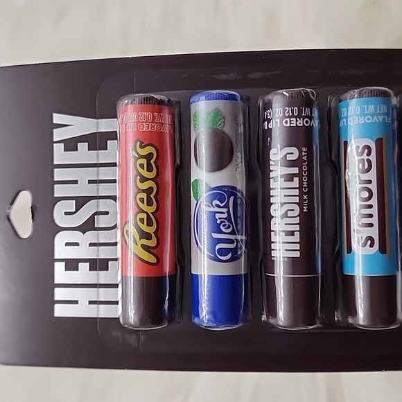 Hershey 8 Pack Flavored Lip Balms Chapstick Full Size Reeses S'mores Almond Joy - Picture 6 of 7